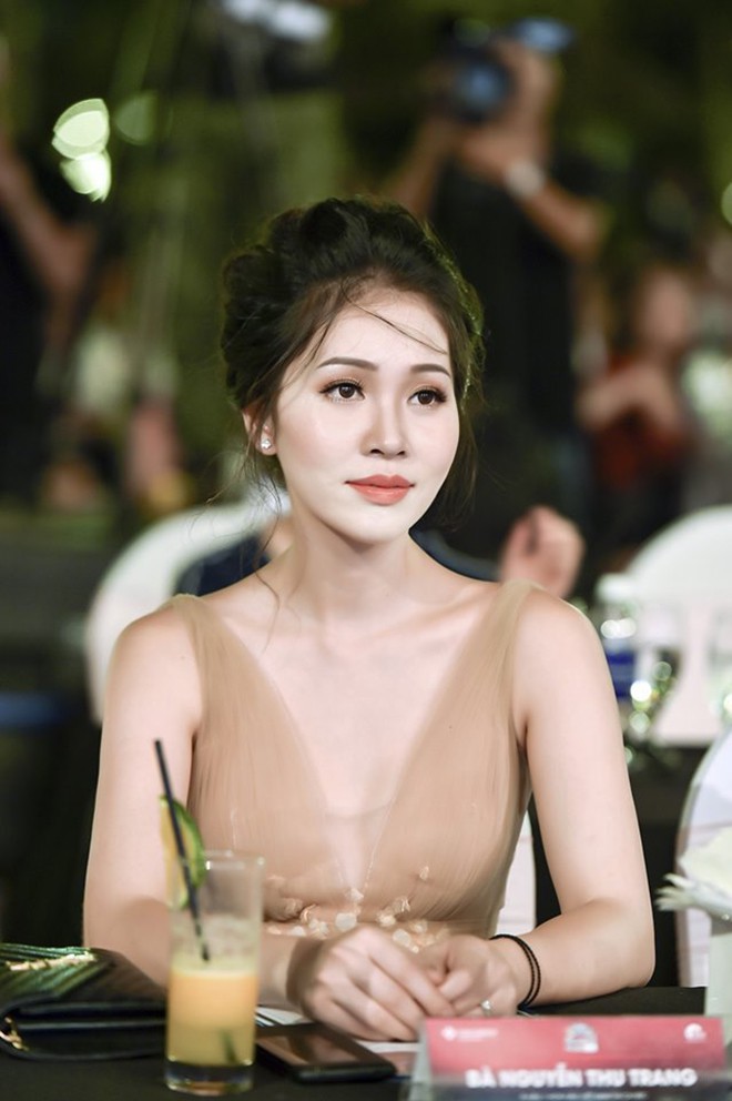 Vẻ ngoài mong manh, xinh đẹp của Thu Trang.