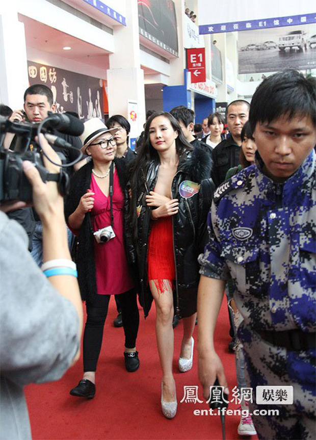 Can Lộ Lộ và hình ảnh tại 1 lần 