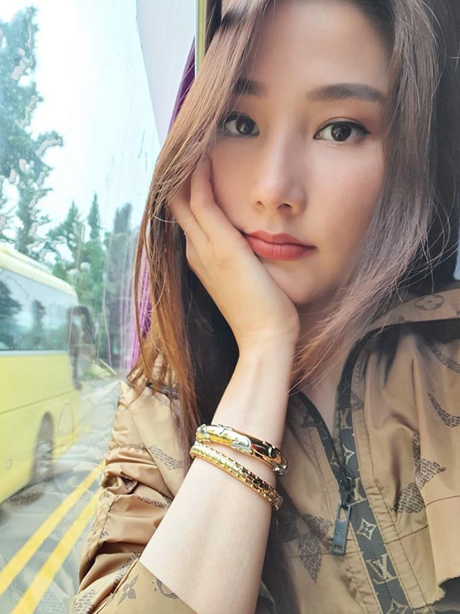 Diễm My 9x hạn chế xuất hiện một thời gian sau khi mẹ qua đời.