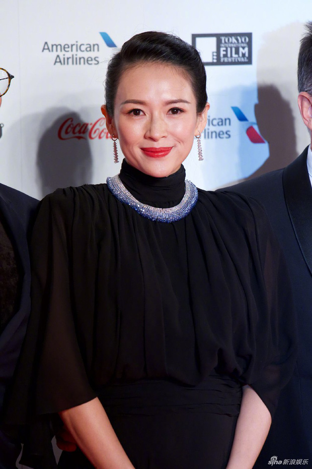 Vẻ đẹp mặn mà của ngôi sao quốc tế sắp lên chức mẹ