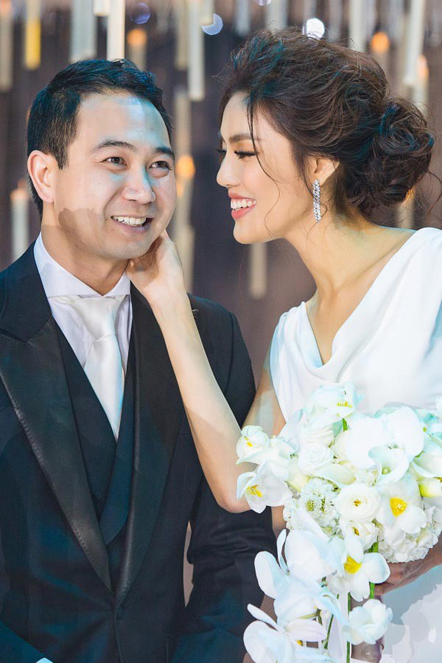 Cuộc hôn nhân của chân dài showbiz với ông xã doanh nhân nhận được sự ủng hộ tuyệt đối không chỉ từ phía công chúng mà còn từ phía bạn bè, gia đình.