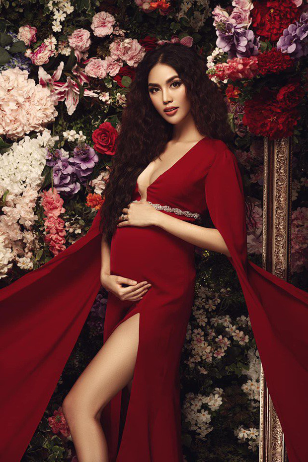 Đang mang bầu ở giai đoạn cuối thai kỳ, Lan Khuê vẫn nhận được nhiều lời khen về ngoại hình tươi tắn và xinh đẹp.