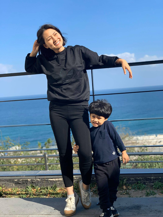 Ngọc Lan và con trai Louis đang có chuyến du lịch Hàn Quốc, hoàn toàn vắng mặt ông xã Thanh Bình.