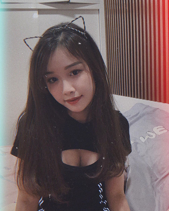 Nhưng gần đây cô nàng lại táo bạo đến lạ.