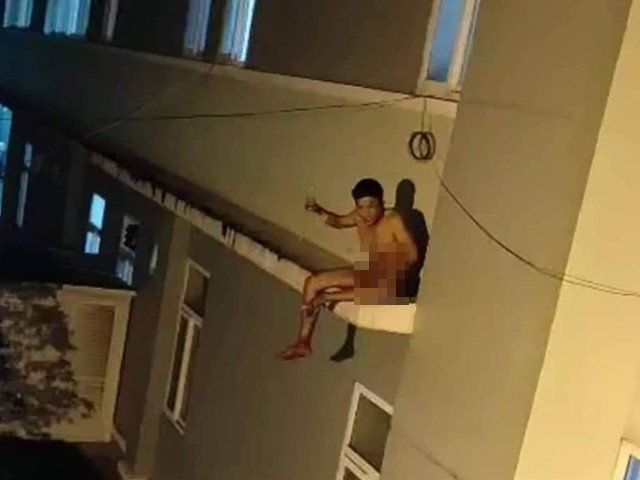 Ông Ph. quậy phá tại bệnh viện.