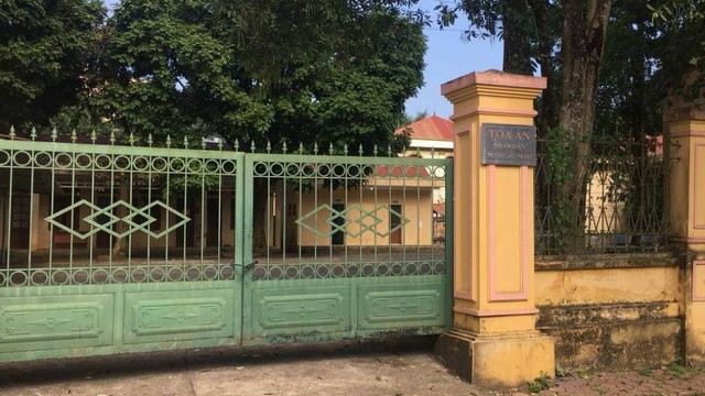 Trụ sở Tòa án nhân dân huyện Cao Phong - nơi Nguyễn Quang Huy làm Chánh văn phòng trước khi bị bắt.