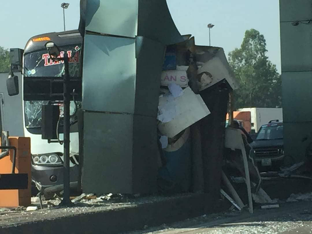 Cảnh tượng hoang tàn sau va chạm (ảnh: báo Tổ quốc).