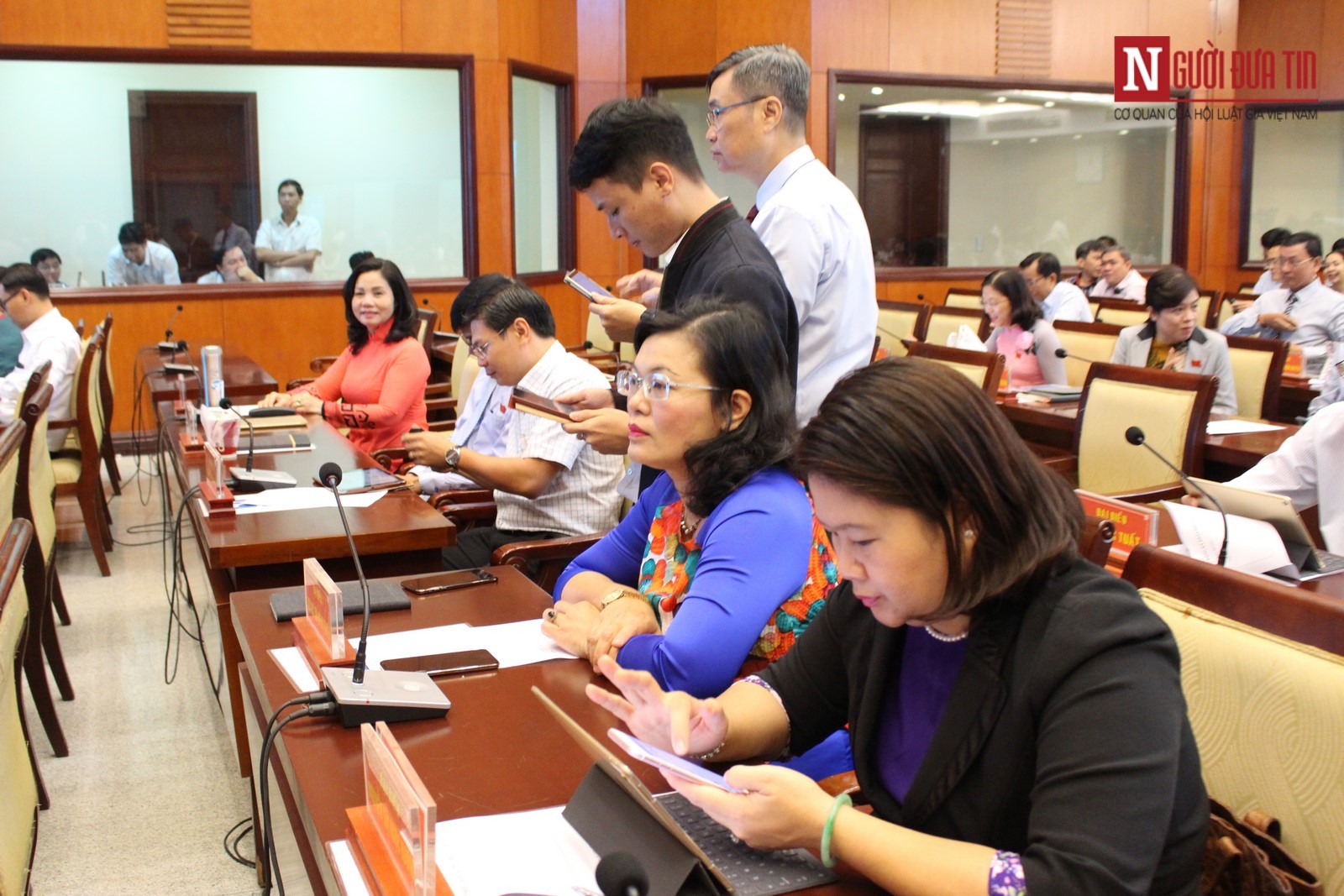 Các đại biểu HĐND TP.HCM trong phiên chất vấn.