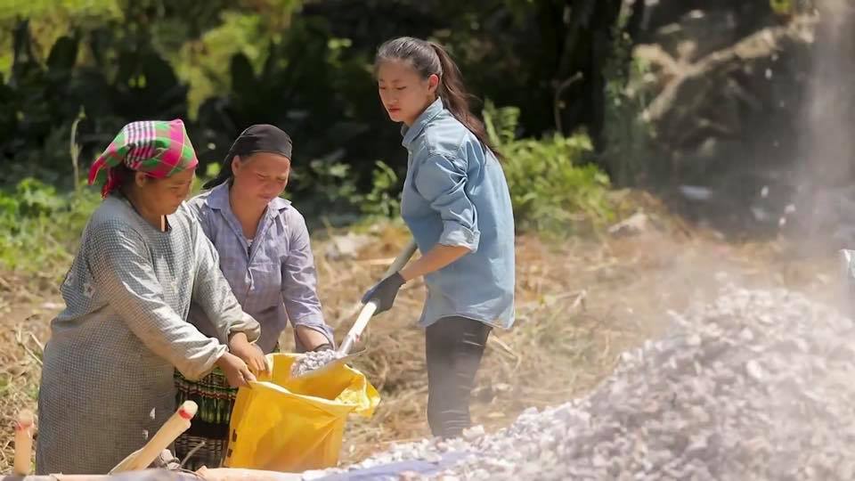 Đại diện Việt Nam vào thẳng Top 40 nhờ có dự án nhân ái ấn tượng - Xây đường nối liền xóm Lũng Lìu, Lũng Lạ (xã Dân Chủ, huyện Hòa An, tỉnh Cao Bằng).