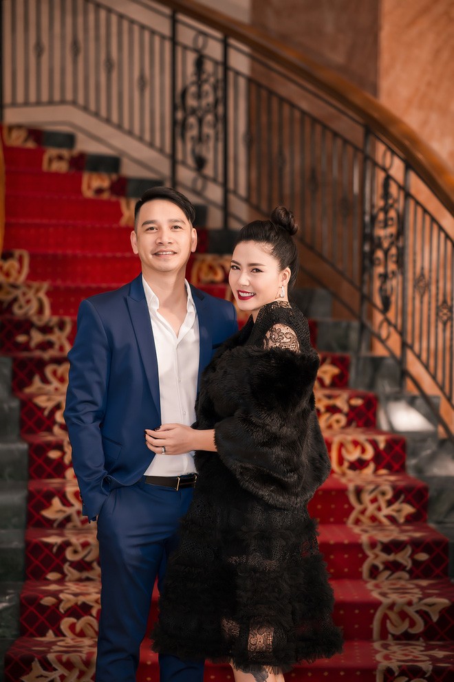 Hiện tại, Ngọc Hiền đang có cuộc sống hạnh phúc bên chồng doanh nhân và 3 người con. Con trai thứ 2 của cô mắc chứng tự kỷ nhưng điều đó không khiến Ngọc Hiền u sầu, than trách số phận. Cô và chồng đã mạnh mẽ cùng con vượt qua.