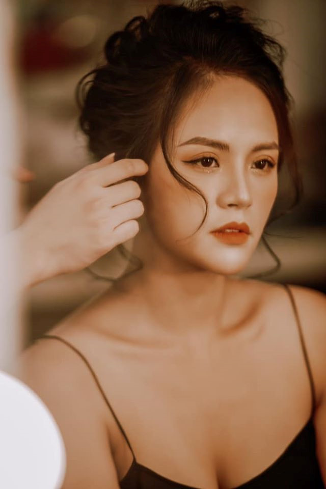 Thu Quỳnh vướng 