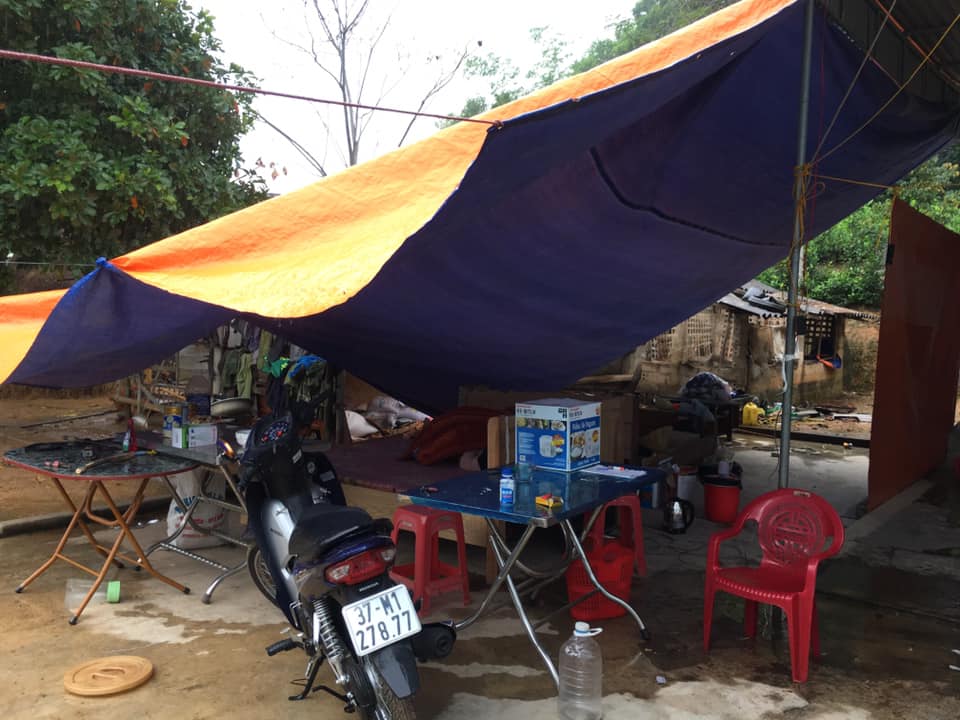 Phía chính quyền đang tiến hành thống kê, lên kế hoạch hỗ trợ gia đình dựng lại ngôi nhà.