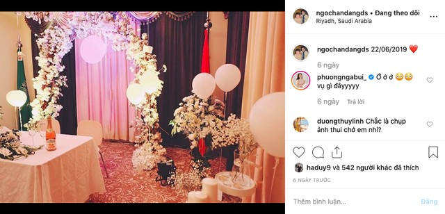 Bức ảnh kỷ niệm của hoa hậu lại từng làm rộ lên nghi vấn về hôn lế của cô.