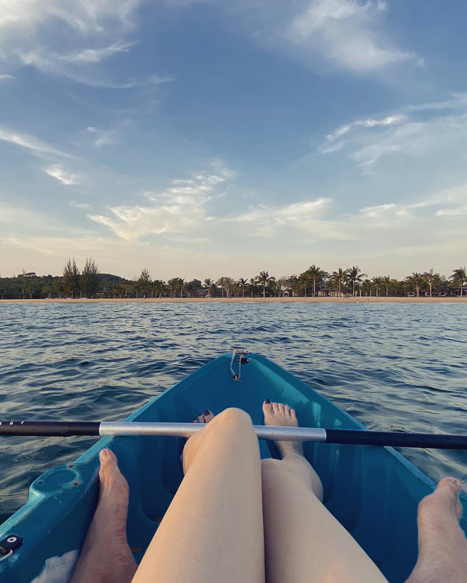 Đi chèo kayak chung cực tình tứ.