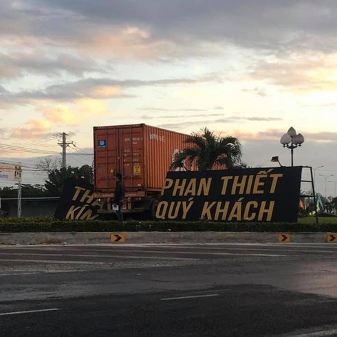 Hiện trường vụ tai nạn (ảnh: Infonet).