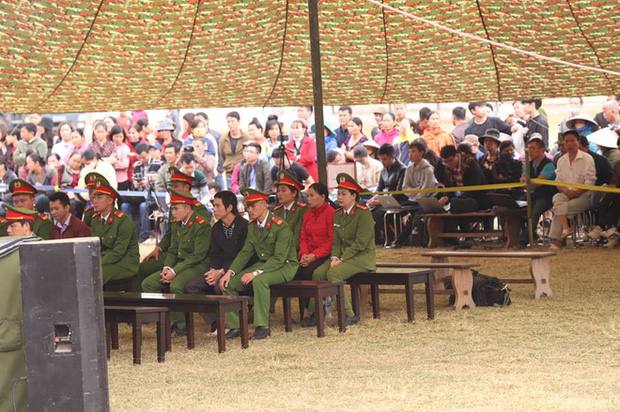 Toàn cảnh phiên xét xử.