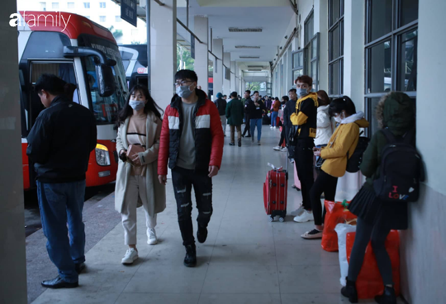 Hình thức kinh doanh xe Limousin (xe đưa đón tận nơi) khiến người dân đi xe khách về giảm đáng kể.