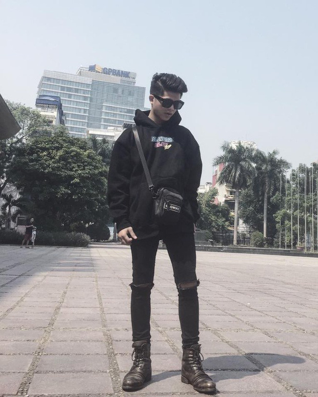 Quang Anh còn dính nghi vấn thẩm mỹ với gương mặt khác lạ.