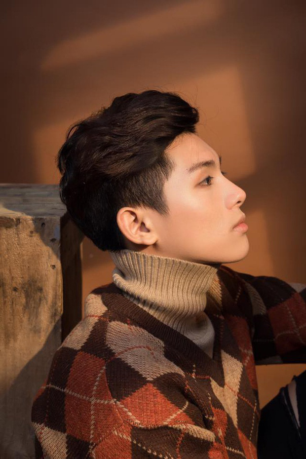 Cùng thời điểm với Quang Anh, thế nhưng sự lột xác của Thế Lân nhận được nhiều lời khen.