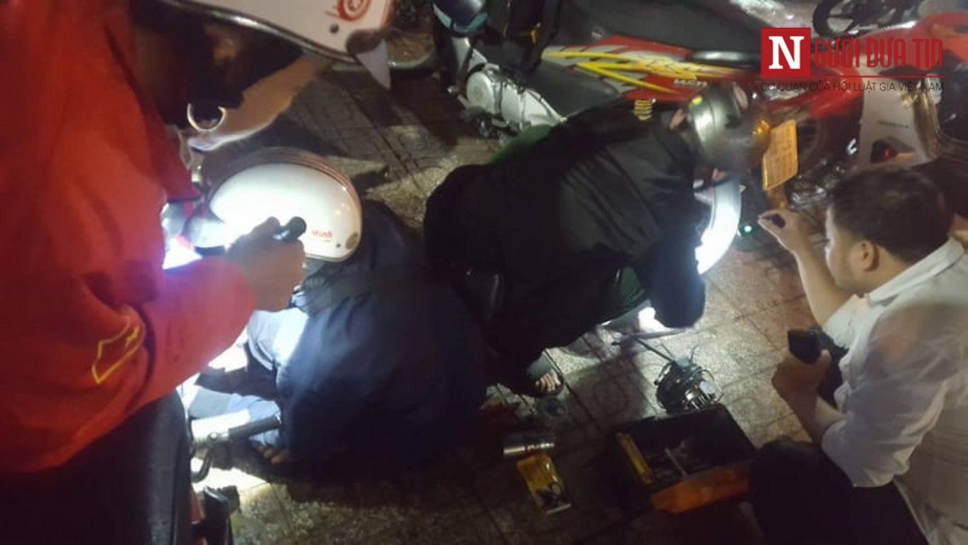 Khá nhiều xe máy dính đinh cùng lúc.