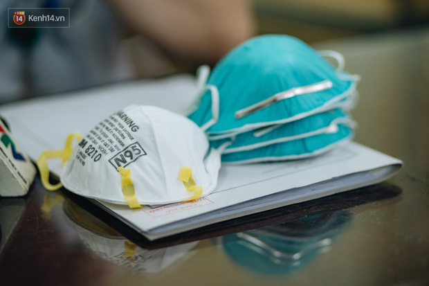 Các chuyên gia cho rằng người dân không nên tốn tiền chạy mua khẩu trang N95 hay 3M.