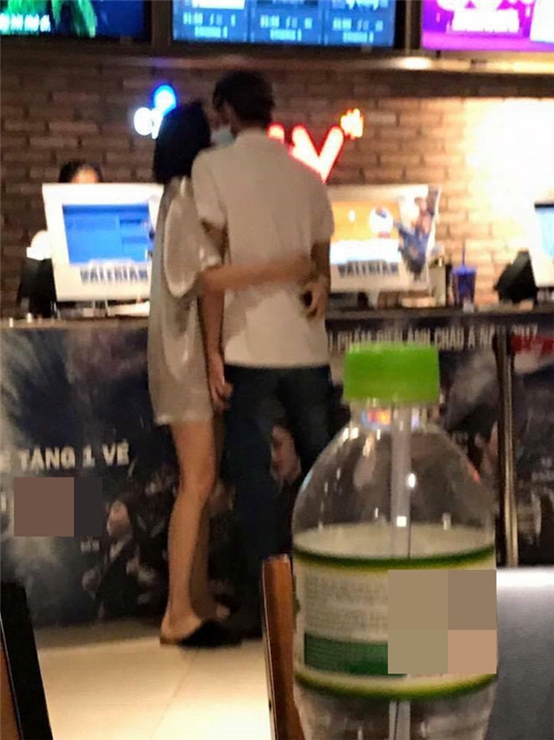 Tóc Tiên và học trò 