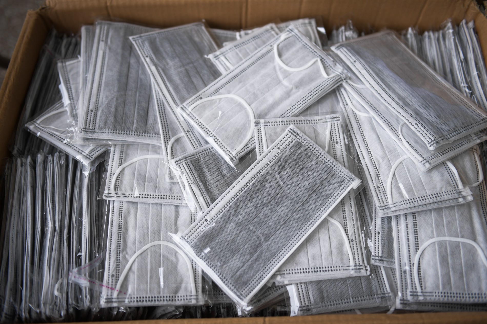 Đây là loại khẩu trang y tế 4 lớp, đã được cơ quan chức năng kiểm định chất lượng.