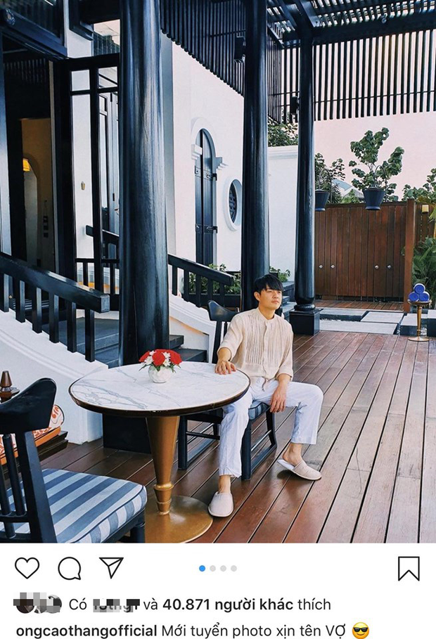 Hiếm lắm mới thấy khoe ảnh 1 mình, nhưng vẫn không quên thông báo 