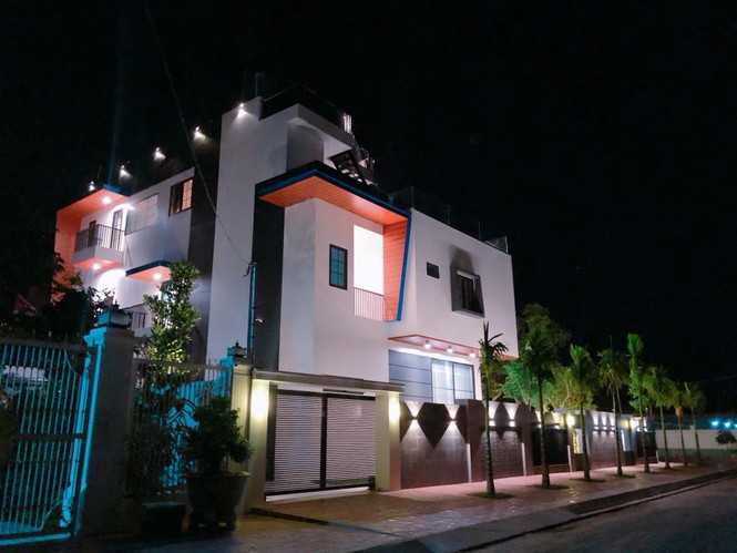 Toàn cảnh căn biệt thự nhà Quốc Trường vào buổi tối.