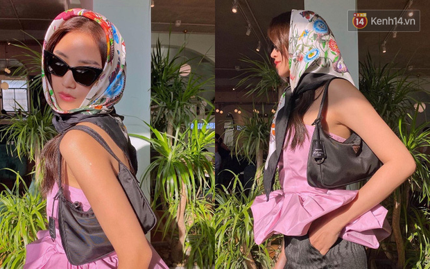 Diện áo quây ngực màu hồng 