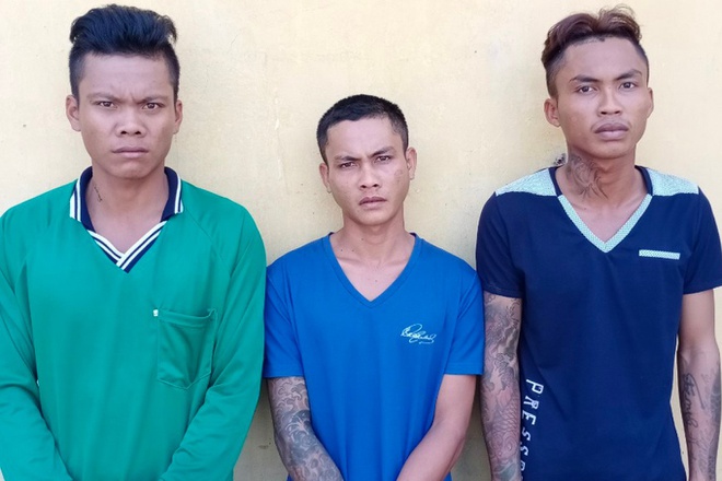 3 đối tượng ném bom xăng trả thù.