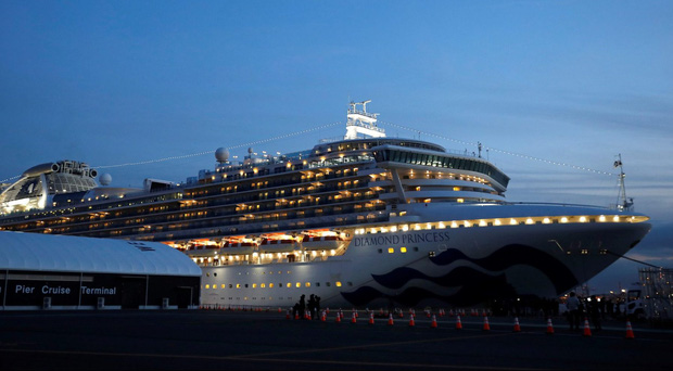 Du thuyền bị cách ly Diamond Princess