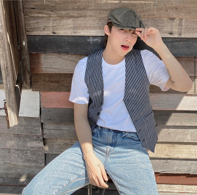 Cả hai không chụp ảnh cùng nhau nhưng vẫn để lộ bằng chứng hẹn hò.