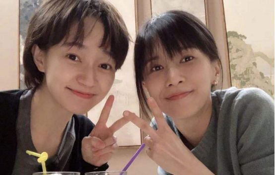 Tiêu Tuấn Diễm và Khương Dật Lỗi.