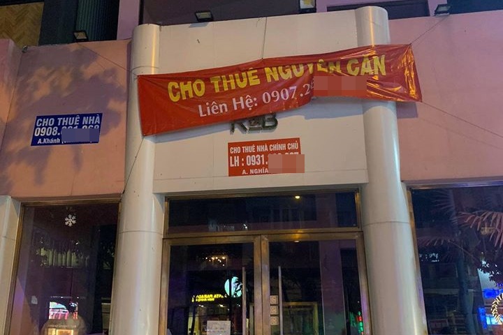 Nhiều cửa hàng trả mặt bằng vì kinh doanh thua lỗ mùa dịch bệnh.