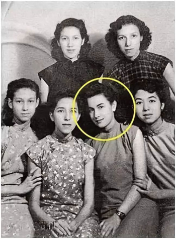 Nhan sắc xinh đẹp thời trẻ của 