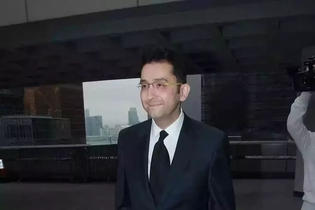 Hà Uyển Kỳ đã sắp xếp để con trai Mạch Thuấn Minh bước vào cuộc chiến tranh giành tài sản.