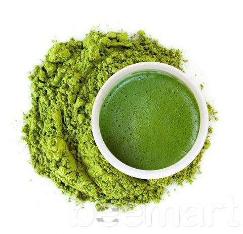 Bột trà matcha cho nước gừng – chanh – mật ong giúp trị cảm cúm, đau cổ họng. Ảnh minh họa.