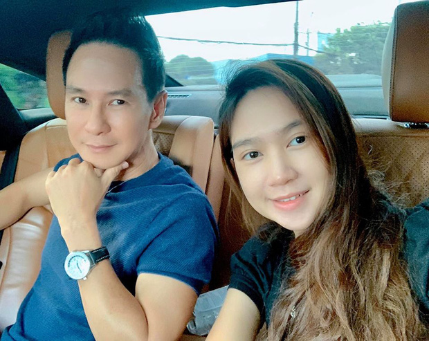 Vợ chồng Lý Hải trực tiếp xuống miền Tây khảo sát để lắp đặt máy lọc nước ngọt cho người dân.