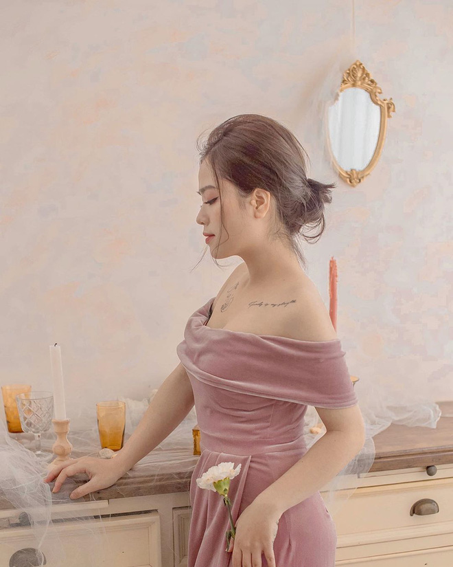 Sau khi Quang Hải quay lại với Nhật Lê thì cô chủ tiệm nail Huyền My cũng nhanh chóng quay lại đường đua thả thính