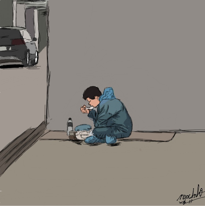 Hình ảnh người chiến sĩ ăn vội bữa cơm để chuẩn bị lái xe đưa hành khách từ nước ngoài về khu cách ly. 