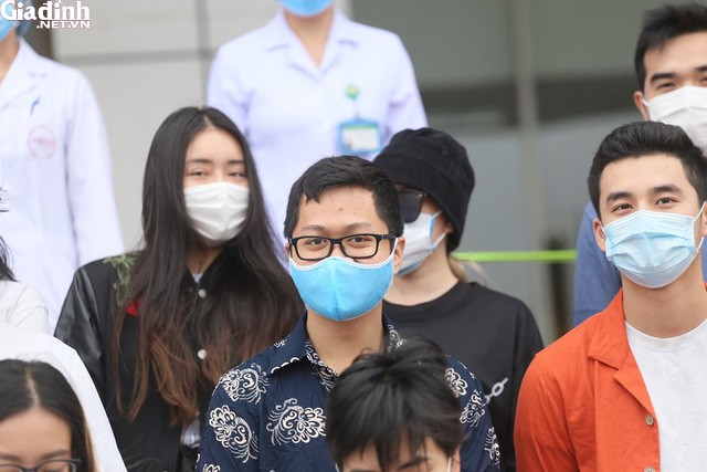 Ánh mắt rạng ngời của một nam bệnh nhân về niềm tin Việt Nam sẽ sớm chiến thắng đại dịch.