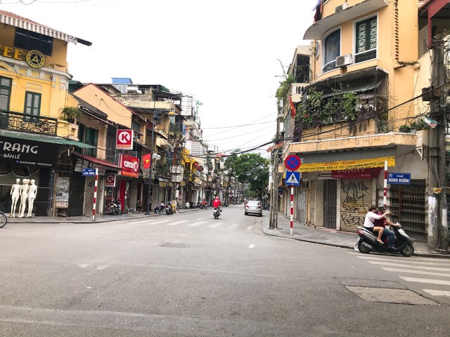 Tất cả các hộ dân ở phố cổ đều chấp hành nghiêm chỉ đạo 