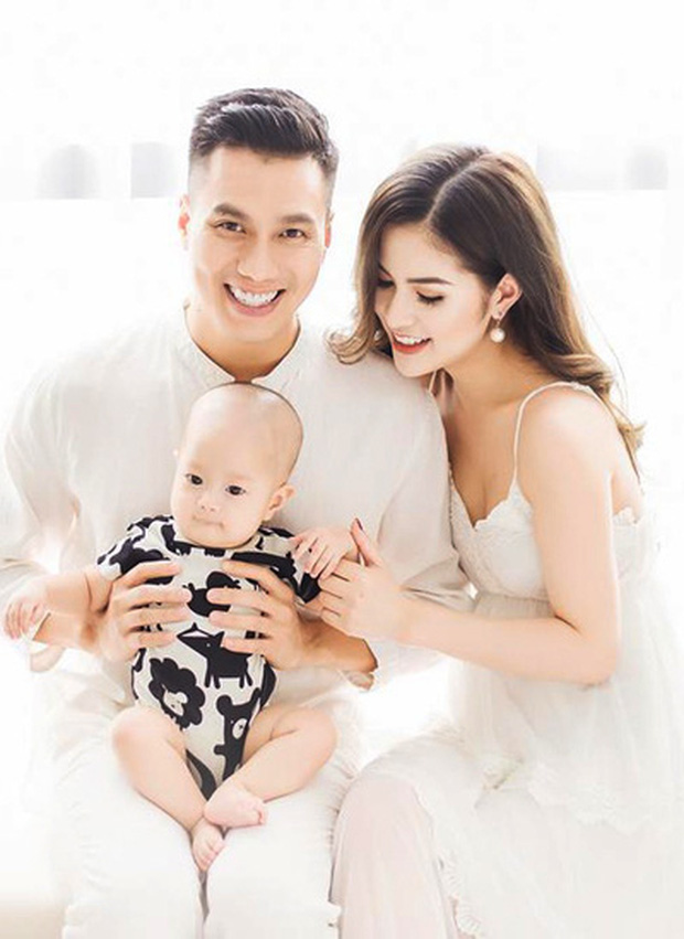 Tháng 6/2019, cuộc hôn nhân tan vỡ của Việt Anh và Hương Trần khiến nhiều người quan tâm