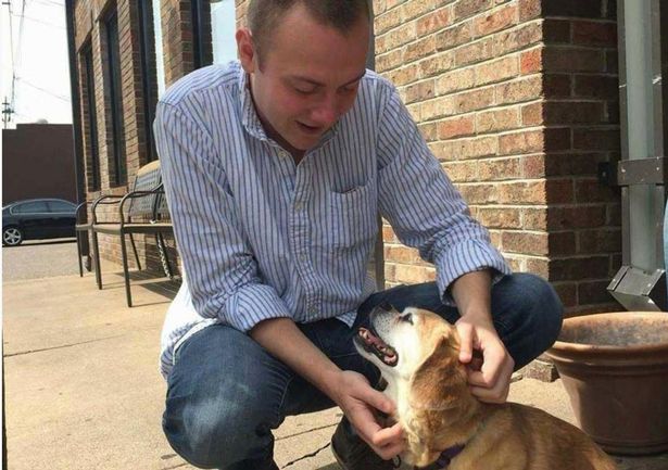 Alex ước mơ trở thành giáo sư triết học.