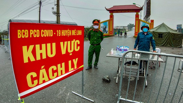 Thôn Hạ Lôi đã được cách ly hoàn toàn từ ngày 8/4. Tuy nhiên, ngày 9/4, bệnh nhân 254 vẫn tự ý ra khỏi thôn đi chạy thận ở Bệnh viện Thận Hà Nội. Ảnh: TT