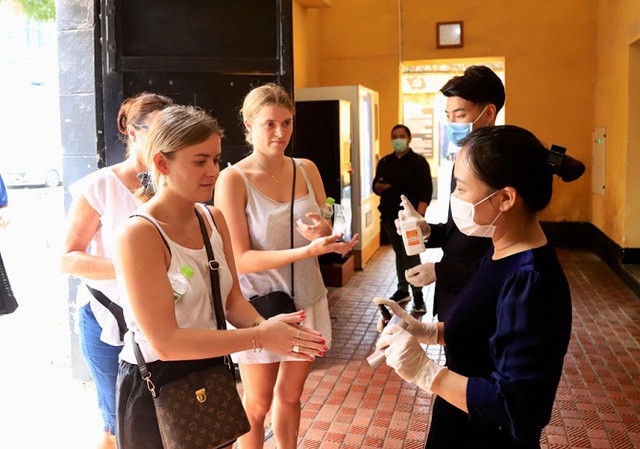 Theo PGS.TS Trần Như Dương, bạn bè quốc tế đánh giá rất cao và ngưỡng mộ công tác chống dịch của Việt Nam.