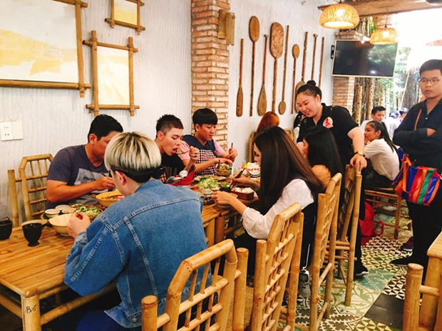 Quán quen được nhiều ngôi sao showbiz hay lui tới.