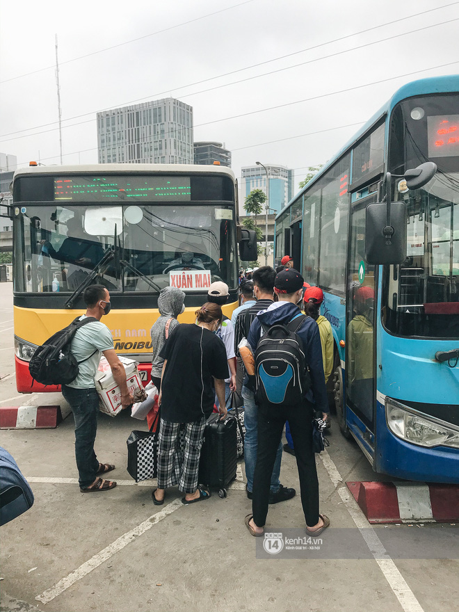 Giá vé và cách thức đặt hầu như không có sự thay đổi nhiều so với đợt trước dịch vì các nhà xe chủ động hơn trong việc bán và sinh viên cũng linh họat mua sớm. 