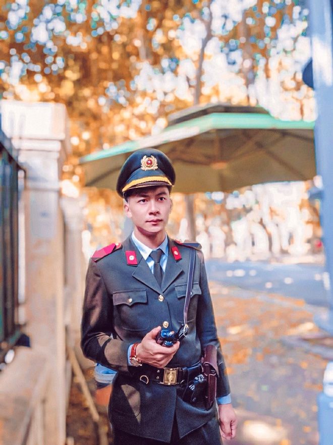 Đồng chí Phùng Thế Văn đã tiết lộ tiêu chuẩn chọn bạn gái rồi kìa, chị em còn chần chừ gì nữa.